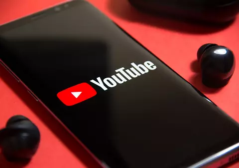 INTERVIU. Reprezentanții YouTube explică situația blocării contului ziaristului Ion Cristoiu: „După examinare, am stabilit că videoclipul nu încalcă regulile comunității”