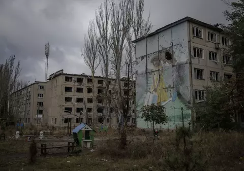 Război în Ucraina, ziua 643 | ISW: Forțele ruse avansează în șase direcții în zona Avdiivka, unde au loc lupte grele