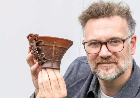 Cupa veche din garajul unui cuplu britanic era o antichitate din perioada timpurie a dinastiei Qing. La cât este evaluată