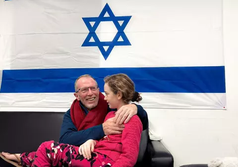 Fata despre care tatăl ei a crezut că a murit pe 7 octombrie se află printre ostaticii Hamas eliberați sâmbătă. Emily a împlinit 9 ani în captivitate