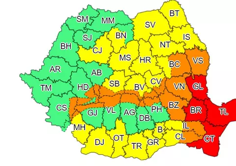 Noi avertizări meteo. Cod roşu şi portocaliu de viscol în mai multe judeţe. Cum va fi vremea la Bucureşti