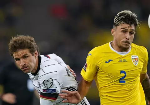 Fundașul Andrei Raţiu a devenit tată la câteva ore după ce a obţinut calificarea: „Mergem la Euro 2024, papi!”