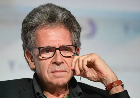 Dezvăluire: un faimos jurnalist german care a scris cărți „favorabile lui Putin” primise 600.000 de euro de la un oligarh apropiat de liderul rus