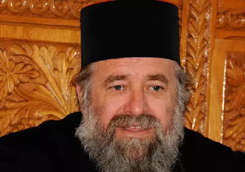 Pacienții de la Murgeni au mâncat pangasius de la mănăstire la prânz și seara - conservă de pește de la spital. Stareț: „Am mâncat și noi și nu avem nimic”