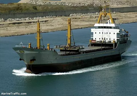 O navă și echipajul ei au fost dați dispăruți în Marea Neagră, după o furtună violentă în largul Turciei