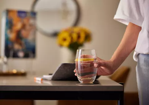 Fă un pas înainte în viață: abonează-te la servicii de apă cum te abonezi la servicii de telecom sau de streaming