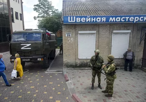 Atentat ucrainean în orașul ocupat Melitopol: trei ofițeri ruși au fost uciși „din răzbunare” la o întâlnire FSB-Rosgvardia, spune Kievul