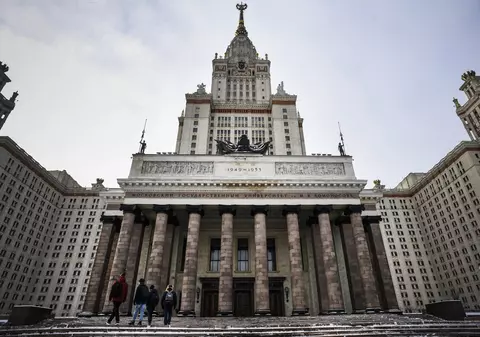 Burse în ruble pentru românii care vor să studieze în Rusia. Ambasada: „Anul acesta, observăm un interes puternic”