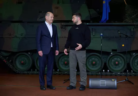 SUA şi Germania încearcă să împingă Ucraina să demareze negocieri de pace cu Rusia prin livrări „țintite” de armament, dezvăluie Bild. „Lucrurile nu mai pot continua așa”