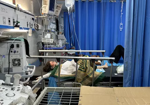12 oameni, inclusiv bebeluși, au murit în principalul spital din Gaza, spune un oficial palestinian, care evocă o "catastrofă sanitară"