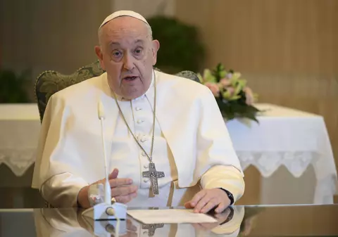 „Dialogul este singura cale spre pace". Papa Francisc salută armistiţiul dintre Israel și Hamas şi eliberarea oamenilor ținuți ostatici în Gaza