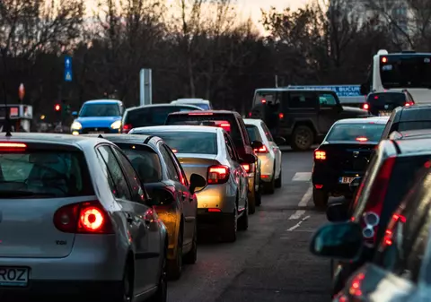 Trafic restricţionat în Bucureşti, în weekend, pentru procesiunea de Florii şi semimaraton. Care sunt zonele vizate
