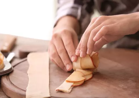 Reţetă de mere în foietaj