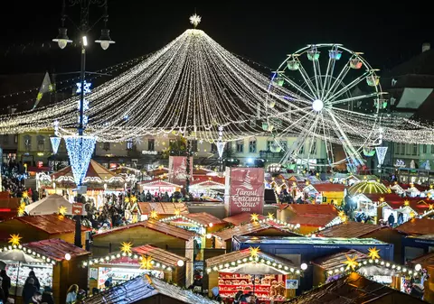 FOTO. Cum arată târgul de Crăciun de la Sibiu și care sunt principalele atracții din acest an
