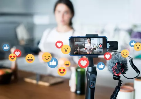 Amenzi de sute de mii de euro sau ani de închisoare pentru influencerii care nu marchează publicitatea. Ce țară a luat măsurile