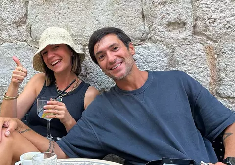 Adela Popescu, detalii neștiute despre familia ei. „Îți vine să mai spargi o farfurie de nervi. Nimic nu durează la infinit”. Ce i-a transmis Laura Cosoi