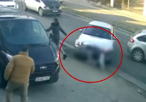 Șoferul din Slatina care a lovit și a târât cu mașina un alt bărbat, arestat preventiv. Care este starea victimei