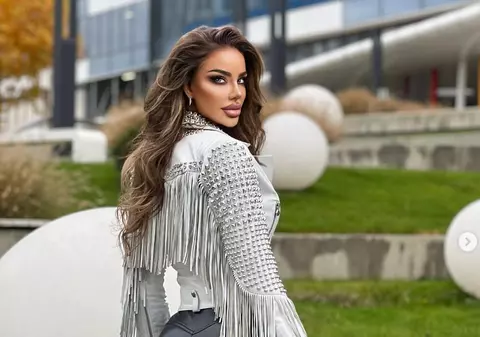 Bianca Drăgușanu a stârnit un val de critici. Apariția ei a fost taxată de fani: „Nu porți și nu faci reclamă la așa ceva”