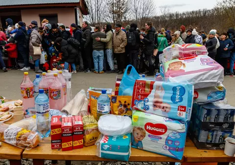 Care este diferenţa dintre refugiați și migranţi