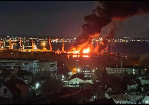 Război în Ucraina, ziua 671 | Cel puțin un mort și patru răniți într-un bombardament asupra unei gări din Herson pline cu oameni