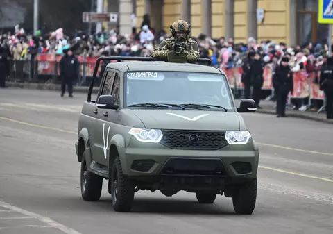 Duma de Stat rusă nu va mai deconta benzina deputaților care conduc mașini străine