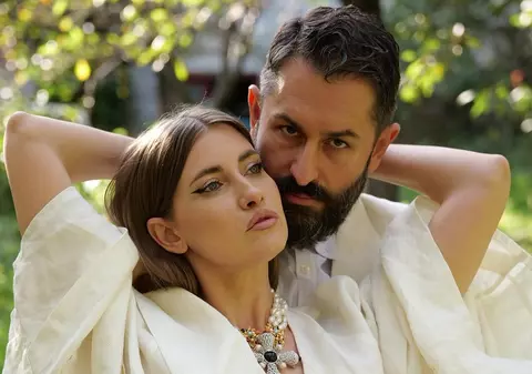 Iulia Albu îl amenință cu despărțirea pe Mike: „Dacă e adevărat, fac sărbătorile singură”. Ce ar fi făcut bărbatul la o petrecere