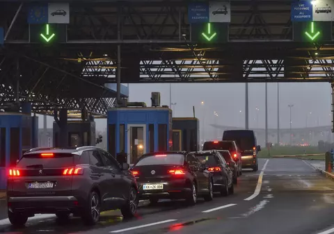 Olanda dă undă verde aderării Bulgariei la spaţiul Schengen. Austria rămâne singura țară care se mai opune primirii României și Bulgariei