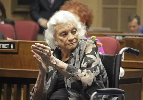 A murit Sandra Day O'Connor, prima femeie numită la Curtea Supremă a SUA. A fost decorată de Barack Obama