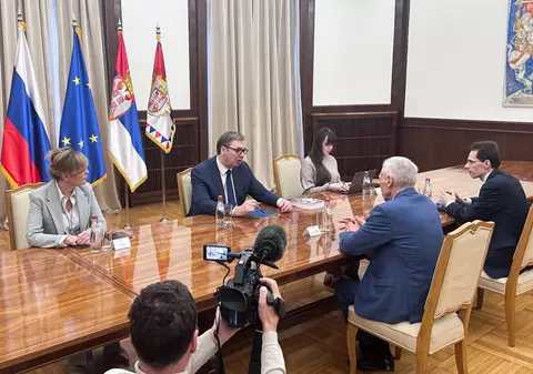 Președintele sârb Vučić dezvăluie ce i-a spus ambasadorului Rusiei, imediat după protestele opoziției care au zguduit Belgradul