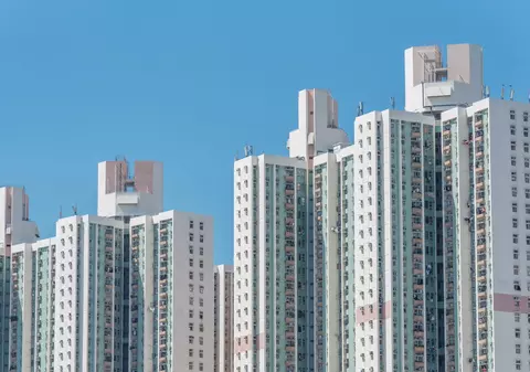 Execuție în China, după ce un cuplu i-a ucis pe cei doi copii ai bărbatului dintr-o căsnicie anterioară, aruncându-i de la etajul al 15-lea