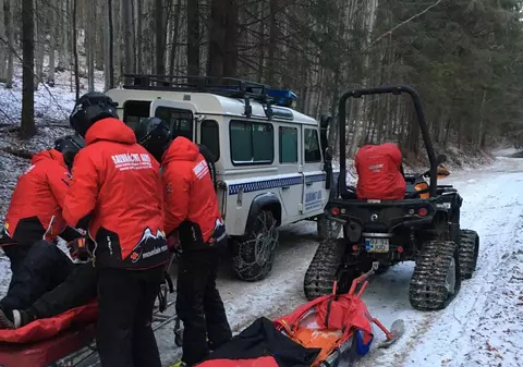 Record de intervenţii pentru salvamontişti: 95 de persoane au fost salvate în 24 de ore