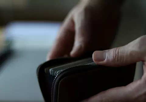 Review & Trends 2024 – Cu o medie netă de 5.000 de lei pe lună, angajații din Capitală au cele mai mari salarii din România, în timp ce în Caraș-Severin sunt cele mai mici. Cel mai bine plătiți, în 2023, au fost IT-știi, iar cele mai mici salarii s-au înregistrat în sectorul de beauty