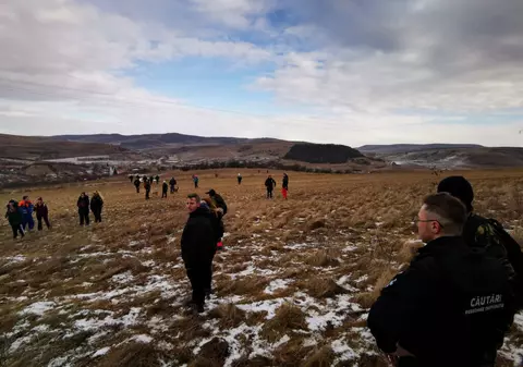 O tânără de 26 de ani din Cluj-Napoca, dată dispărută, a fost găsită moartă după două zile, pe un câmp din comuna Gârbău