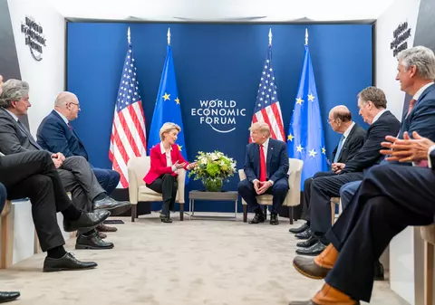 Trump a promis că „nu va ajuta niciodată” Europa dacă va fi atacată, acuză un oficial de rang înalt al UE: „NATO a murit”