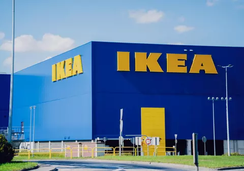 Conflict între conservatorii polonezi și IKEA, după ce compania suedeză și-a retras reclamele de la un post TV criticat pentru xenofobie
