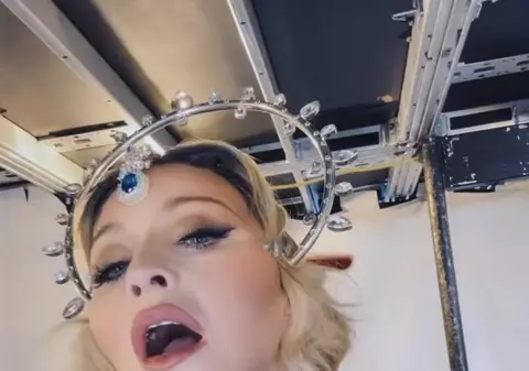 Madonna a fost dată în judecată de doi fani pentru că a întârziat începerea concertului de la New York