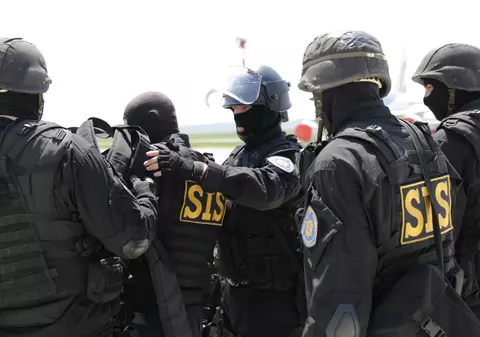 Foști ofițeri ai serviciilor secrete din Republica Moldova pregătesc o campanie de dezinformare, susține SIS