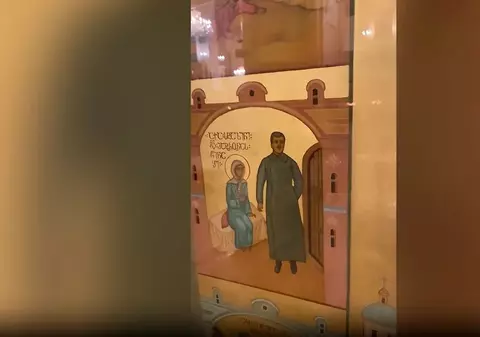 Proteste în Georgia după „profanarea” unei icoane a lui Stalin. Credincioșii au adus flori și au sărutat icoana dictatorului sovietic care era ateu