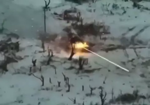 Un T-90M, despre care Putin a spus că e „cel mai bun tanc din lume”, distrus de echipajul ucrainean al unui blindat american Bradley: „Am tras cu tot ce am putut” | VIDEO