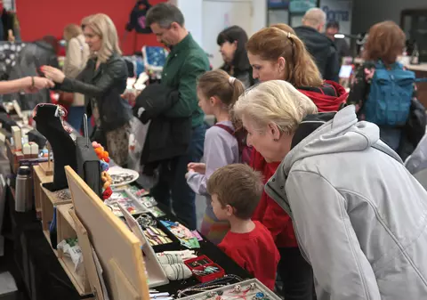 Târg de Mărțișor la Sala Dalles din Capitală. Obiceiuri de 1 Martie în diferite zone ale țării