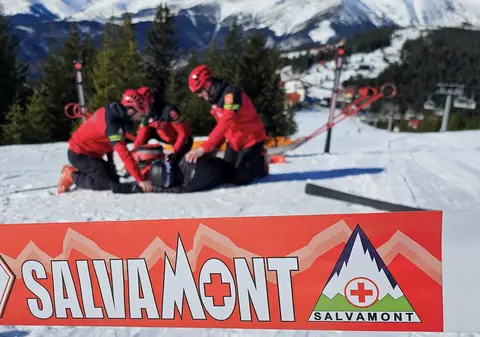 Aproape 50 de persoane au ajuns la spital în ultimele 24 de ore, după ce au fost salvate de pe munte