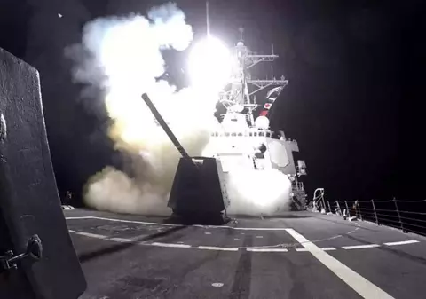 SUA și Marea Britanie au atacat din nou ținte ale rebelilor din Yemen. Oficial politic al Houthi: „Vom răspunde escaladării cu escaladare”