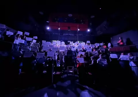 Spectacol de la Teatrul Masca din București, confiscat de AUR pentru promovare politică fără știrea tuturor spectatorilor. Ce zice instituția