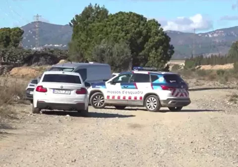 Gheorghe și Ion, doi români vecini în același sat spaniol, se dușmăneau de când se cunoșteau, până s-a ajuns la o crimă ca-n filme