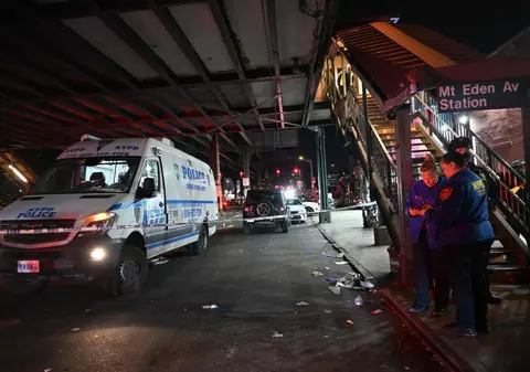 Un mort și cinci răniți în urma unor împușcături la metroul din New York. Principalul suspect, căutat de polițiști