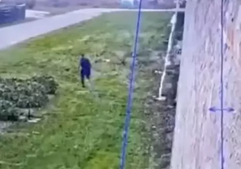 Şef al mafiei italiene care evadase spectaculos din închisoare, arestat în Franţa după un an, în timpul unei cine romantice