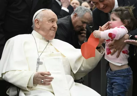 Papa Francisc le cere catolicilor să renunțe la reţelele de socializare în timpul Postului Mare: „Viața nu este o piesă de teatru" | VIDEO