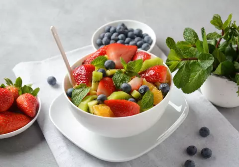 Rețetă de salată de fructe - cum faci un desert sănătos
