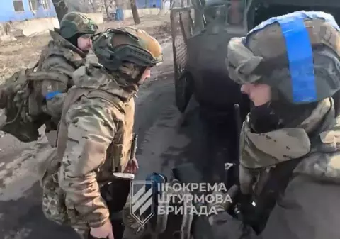 Filmarea care arată haosul din timpul retragerii trupelor ucrainene din Avdiivka. Soldații, sub atac continuu - VIDEO