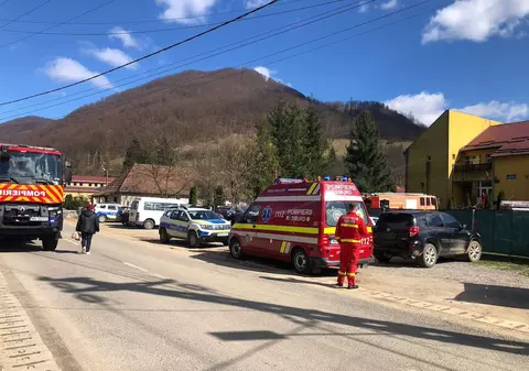Incendiu la acoperișul unui centru de recuperare pentru persoane cu handicap din Bihor. Pacienții au fost evacuați